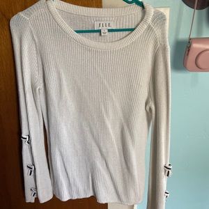 elle bow detail sweater white and black